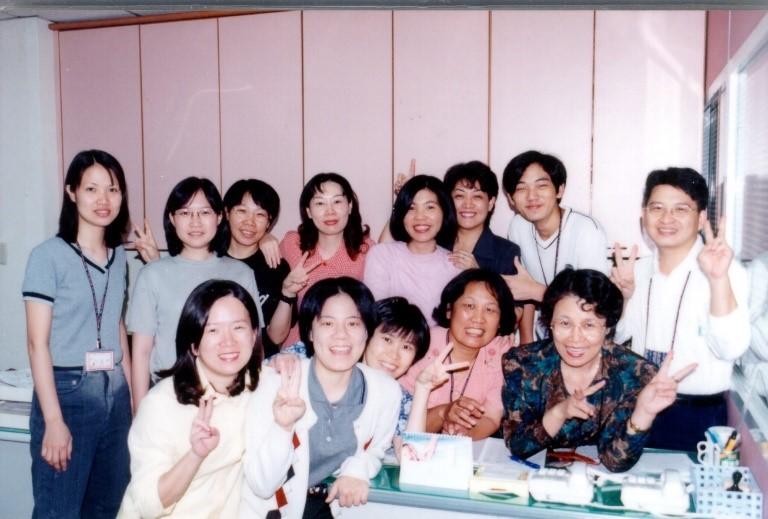 圖11-1-2-1／喜樂樓地下室一樓 財務室全體同仁.jpg